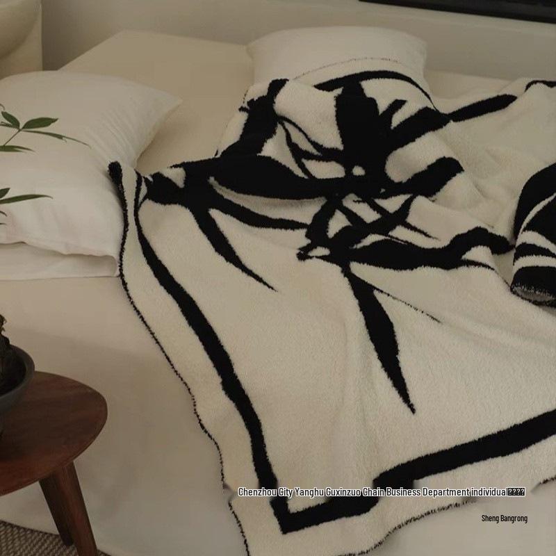 A-Class Bamboo Blanket: National Style Sofa and Bedding Accessory.