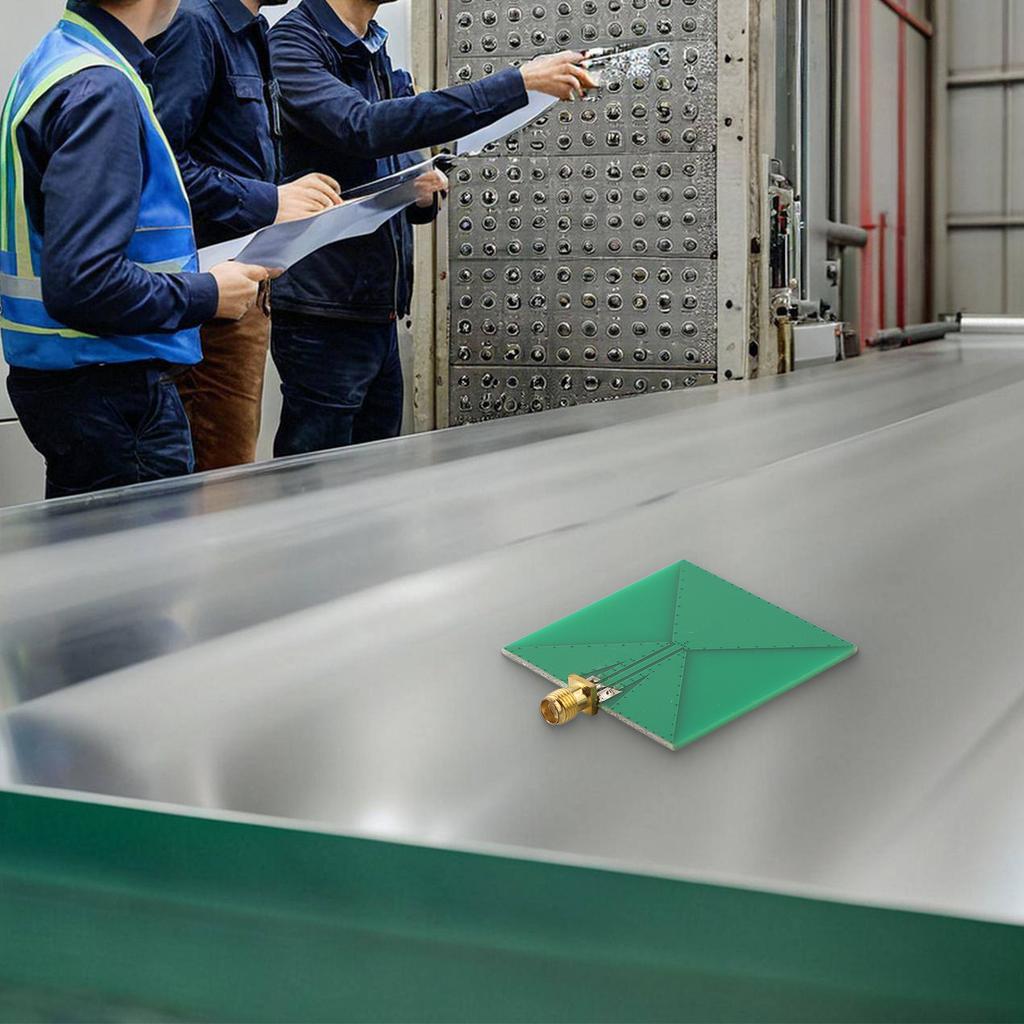 Антенна 2,4 ГГц Микроволновая антенна для беспроводной связи Зеленая Высокоэффективная антенна DC-5G Частота питания