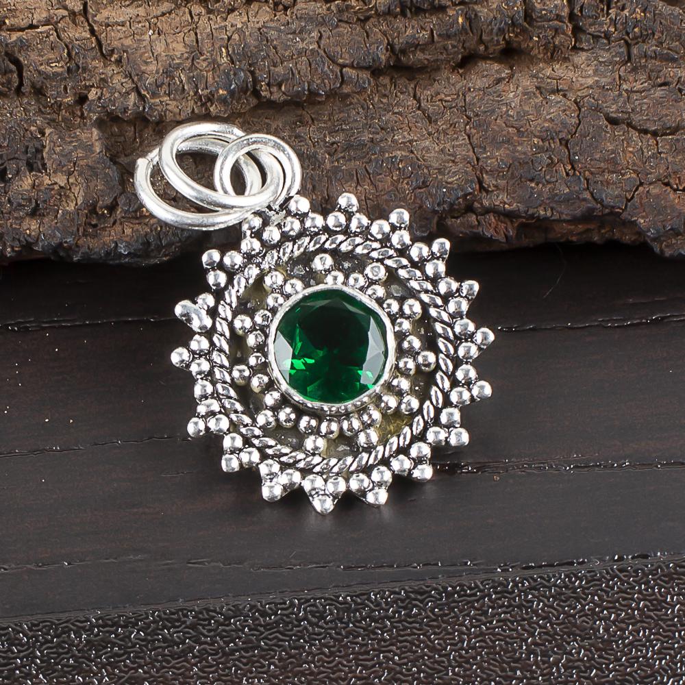 Green Emerald Gemstone Pendant Jewelry, Handmade Gorgeous Silver Pendant , 925 Sterling Silver Jewelry For Wedding Gift