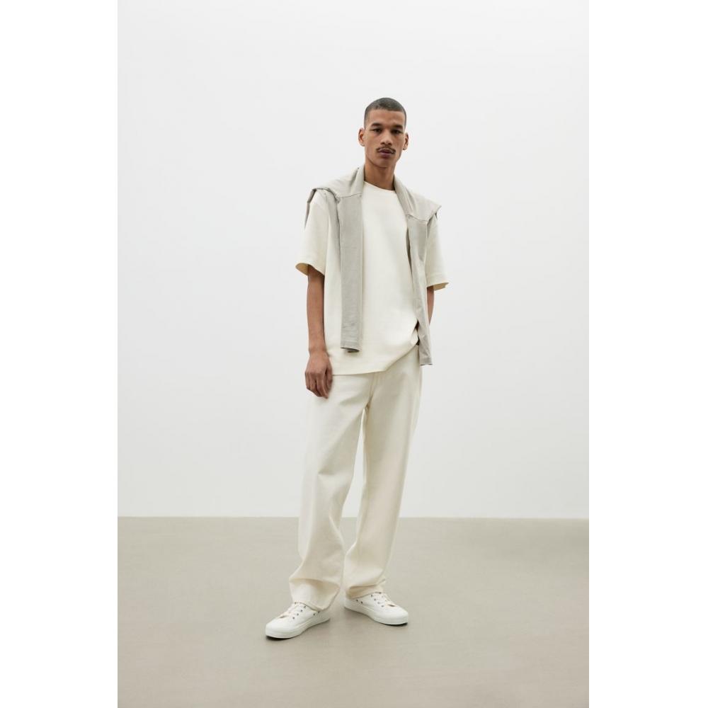 Футболка свободного покроя HM кремового цвета