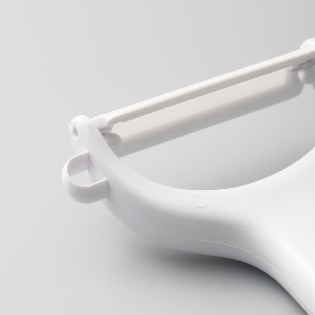 Керамическая овощечистка KAI KAI с приспособлением для удаления ростков картофеля. Можно мыть в посудомоечной машине. Белая. Сделано в Японии. DH8011. Нержавеющая.