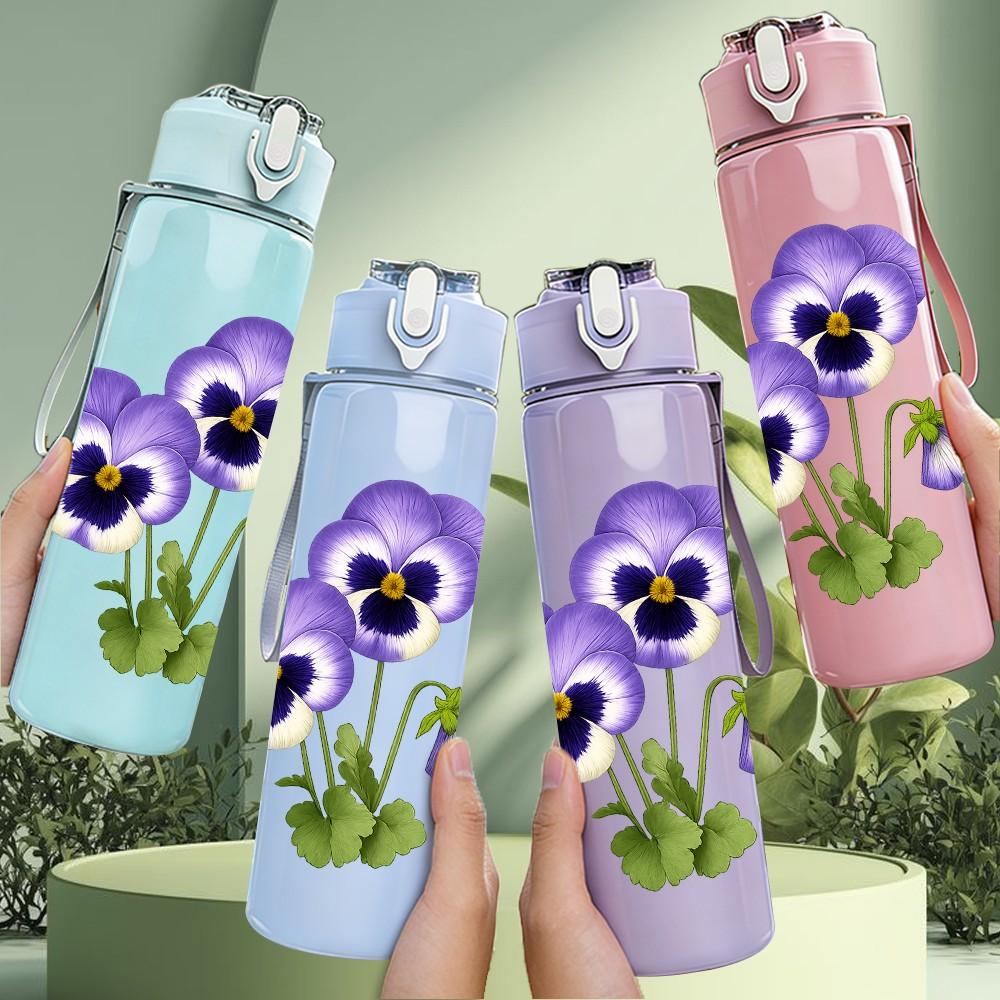 1PC Purple Pansy Flower Bouquet 750ml Color Plastic Sports Water Bottle Leakproof Flip Straw Lid Suitable for Sports Office Home Use