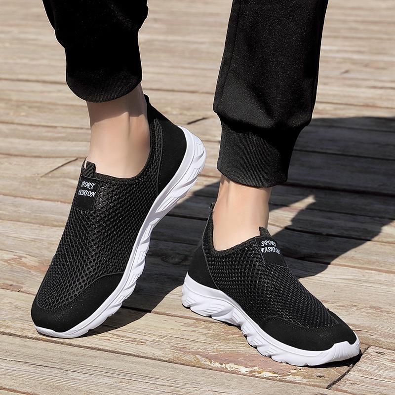 Men's Slip On Running Shoes Lightweight Breathable Mesh Non Slip Casual Sneakers for Workout Sports Tennis Training Man Shoes