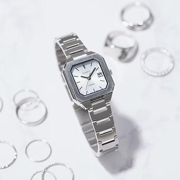 Casio Женские часы SHEEN SHS-4528J-7AJF [модель SHEEN Solar Sapphire] квадратные, серебристые, нержавеющая сталь
