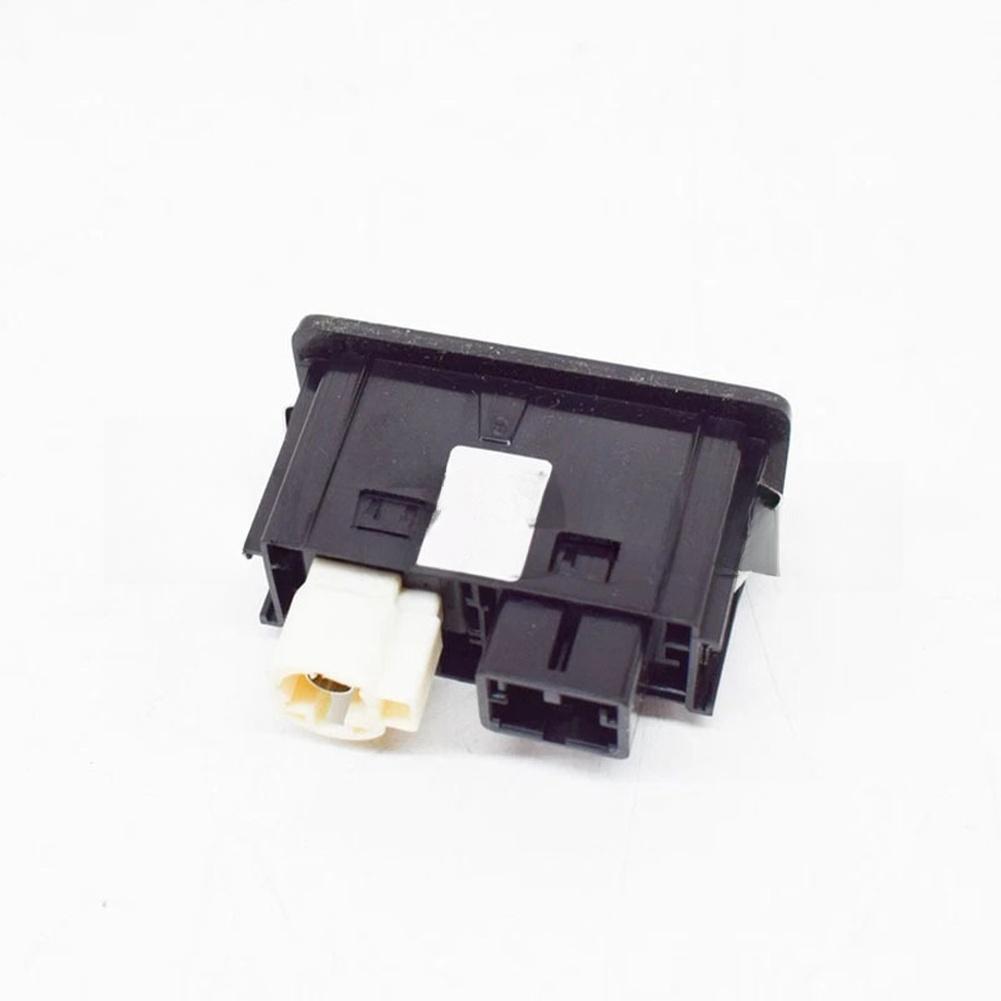 Для приборной панели автомобиля USB-порт USB-разъем USB-подключение Компактный дизайн Специальная установка для автомобиля Для Golf VII 2012 08-2017 03