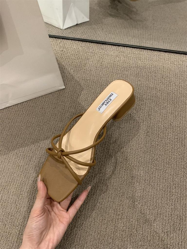 French Evening Breeze Sandals Outside Women's Shoes Spring and Summer 2024 New Silver Square Head with Skirt Thick Heel Sandals