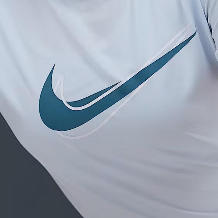 Nike Swoosh Regular T Shirt Women's White HJ2205-423