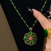 Internet celebrity fashion green opal rotating lucky flower necklace women's high sense pendant clothing pendant