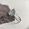 Серебряное кольцо с топазом, вес изделия 5,05 гр (2199335)