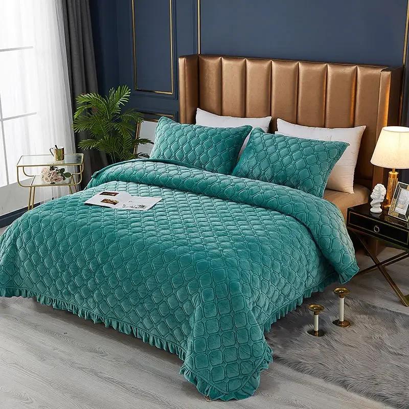 Thickened Bedspread Solid Colour Crystal Velvet Bed Cover Cotton-Padded Quilted Non Slip Sheet Blanket Children Queen Bedding