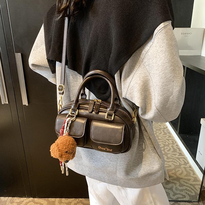 Нишевая дизайнерская сумка 2025 новая трендовая высококлассная портативная сумка-подушка текстурная универсальная на плечо сумка-мессенджер женская сумка