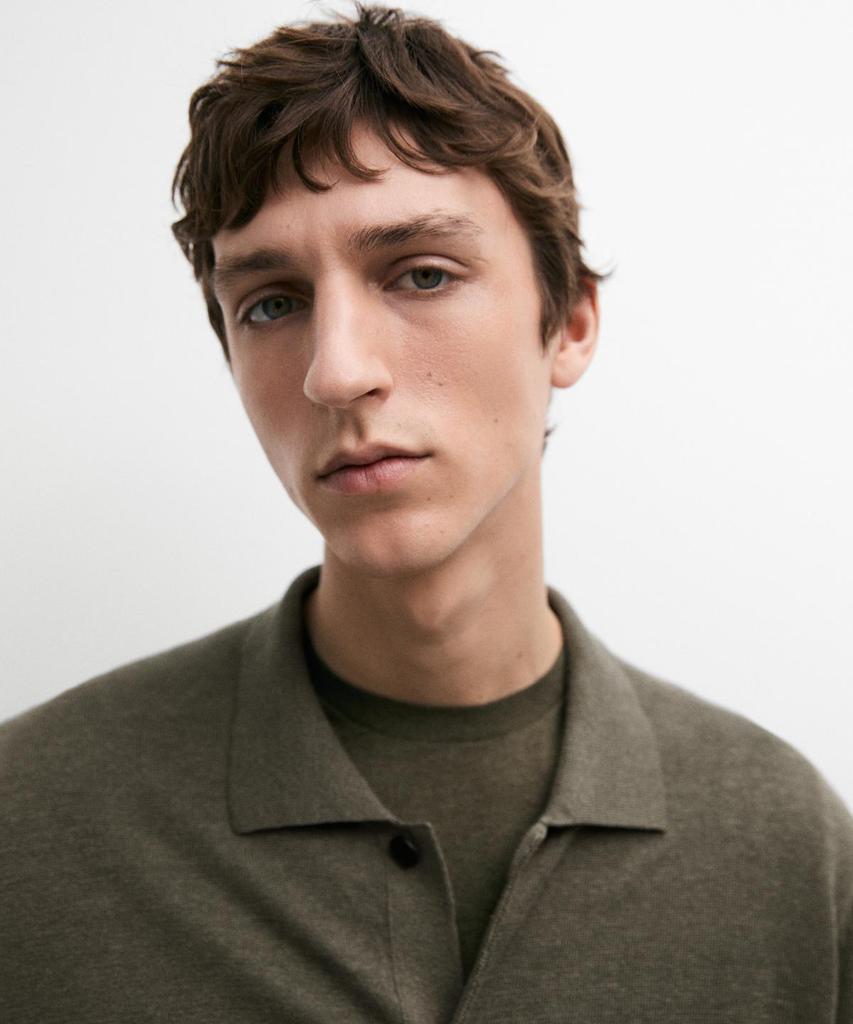 Кардиган Massimo Dutti из льняного трикотажа на пуговицах