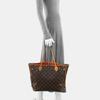 [Б/У] Сумка-тоут Neverfull Mm Monogram из канвы с покрытием и кожаной отделкой - Удовлетворительное состояние #1J2U9N6