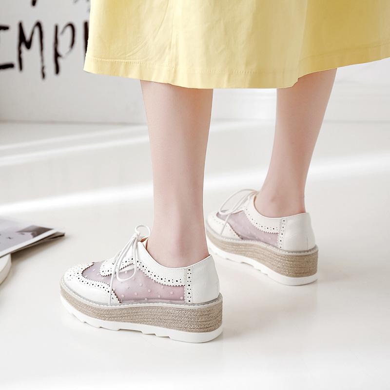 Универсальные женские туфли на толстой подошве, весна 2024, новые туфли в британском стиле на шнуровке, на наклонном каблуке с увеличенной внутренней высотой HZB