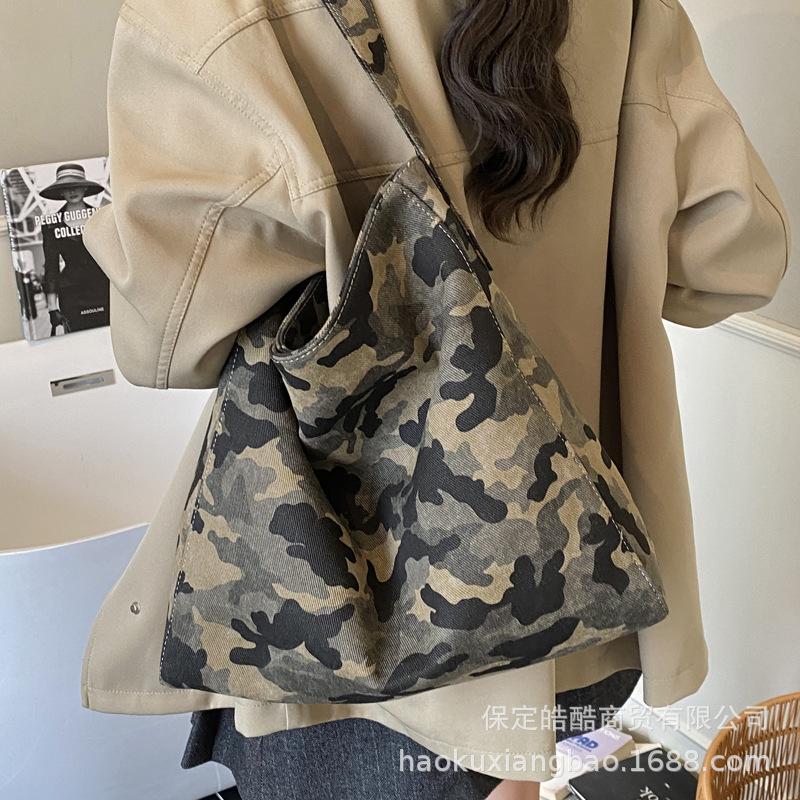 Повседневная сумка большой вместимости с леопардовым принтом, женская, новая 2025 года, универсальная сумка-шоппер через плечо для поездок на работу, сумка-мешок, сумка-ведро