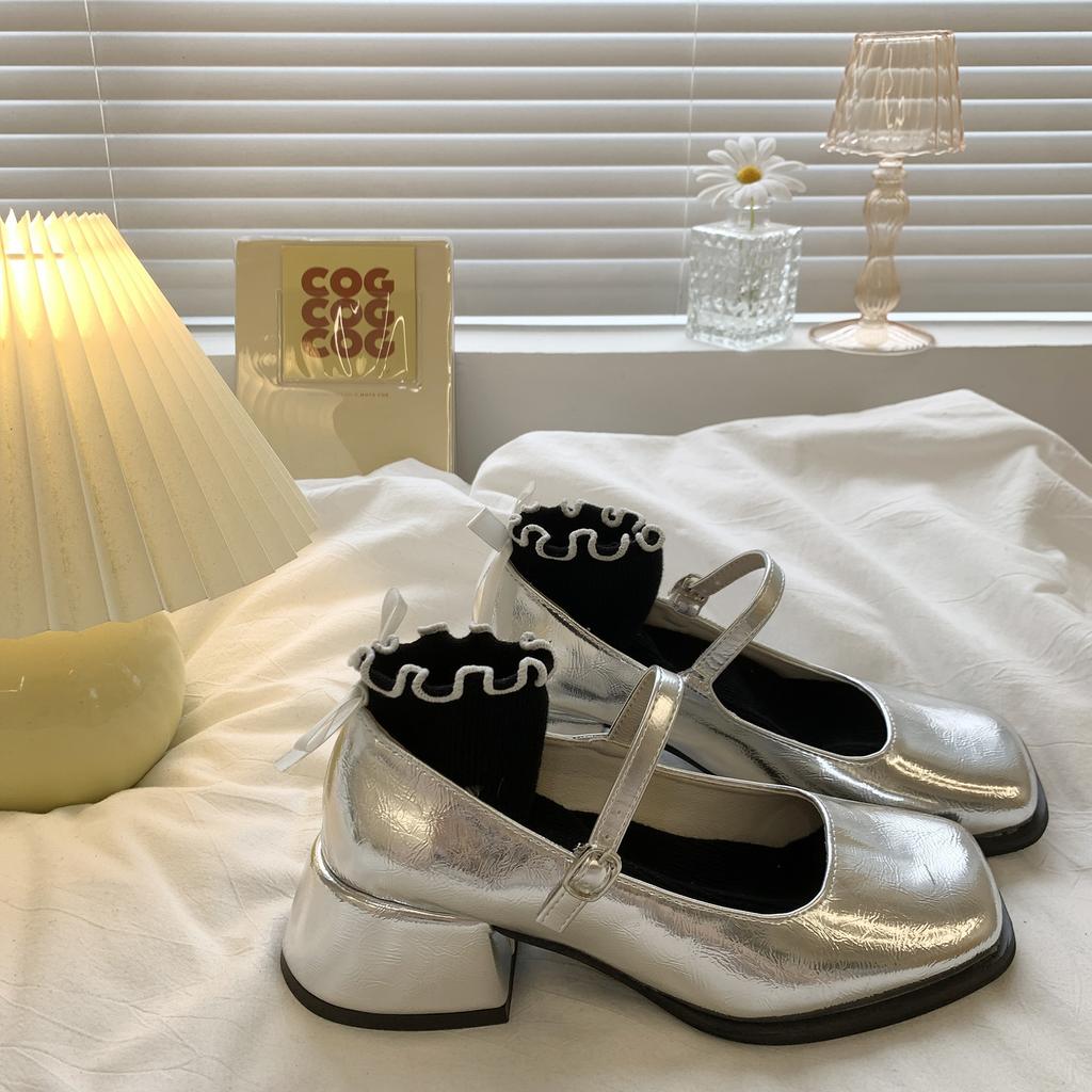 Женские туфли на высоком каблуке, серебристые, на толстом каблуке, новинка весны 2024 года, женские туфли Мэри Джейн с пряжкой из одного слова, французские маленькие кожаные туфли