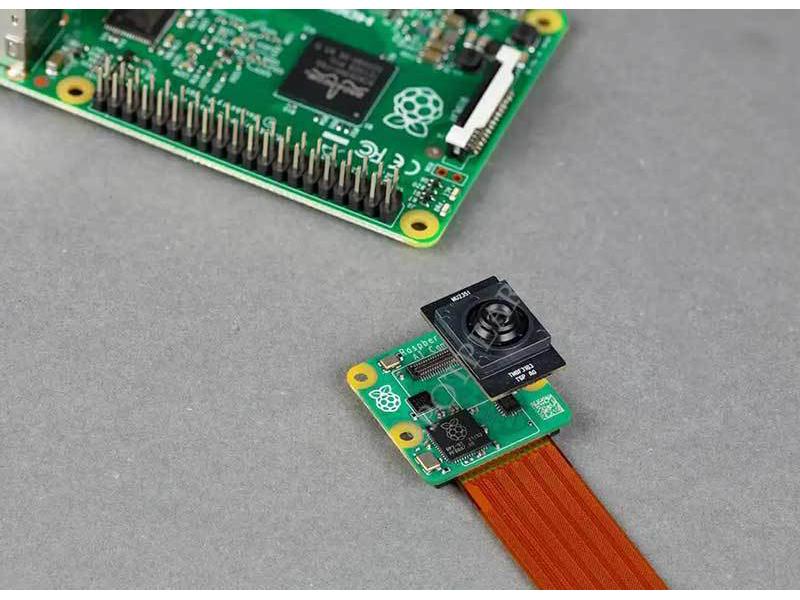 Оригинальная AI-камера Raspberry Pi с сенсором IMX500 и RP2040, 12 МП