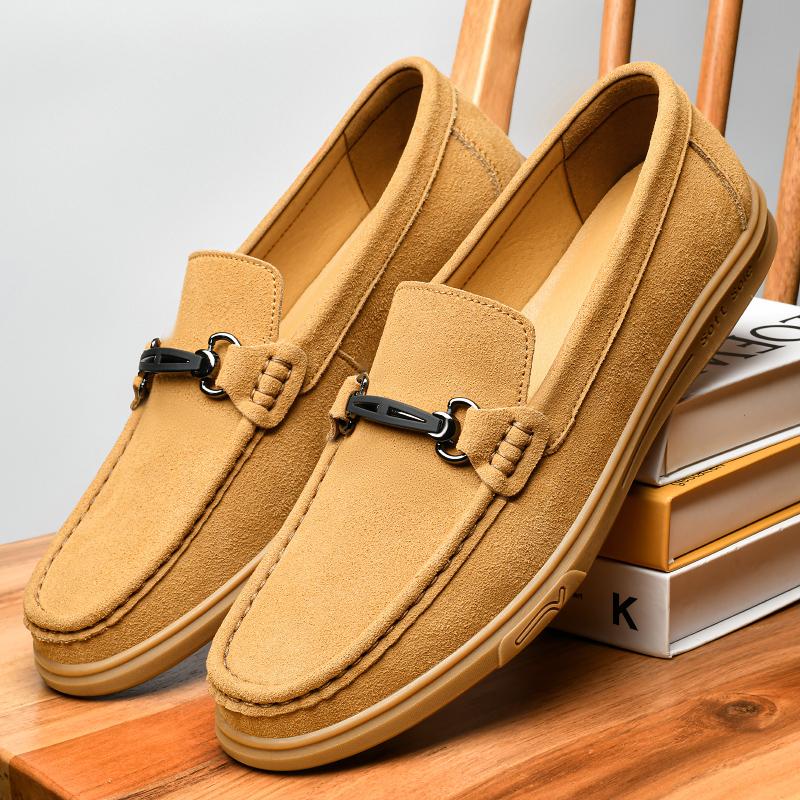 Fashion 2025 New Suede Leather Loafers Fashionable Versatile Business Dating Men Leather Shoes Comfortable Flats Anti Slip Driving Shoes