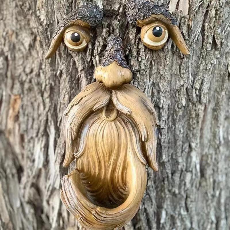 Tree Monster Bird Feeder: Creative Outdoor Garden Bark Pendant Decoration