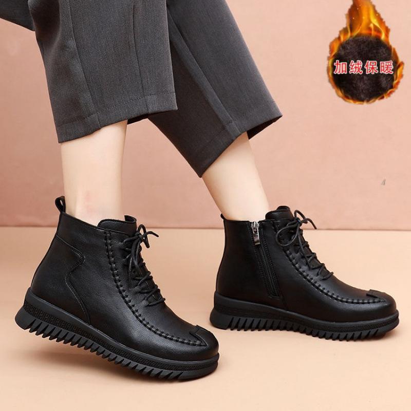 Winter New Mother Cotton Shoes Middle-aged Flat-bottomed Non-slip Women's Shoes Middle-aged and Elderly Velvet Warm Short Boots Northeast Leather Sho