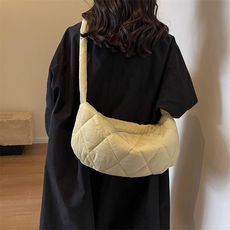 Женская модная нейлоновая сумка-ниша, повседневная сумка-пуховка через подмышку, большая вместимость, сумка через плечо на одно плечо для женщин