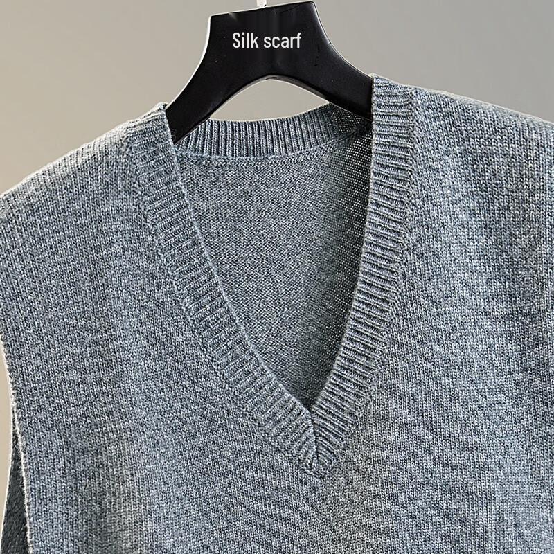 Women's V-Neck Sleeveless Knit Vest