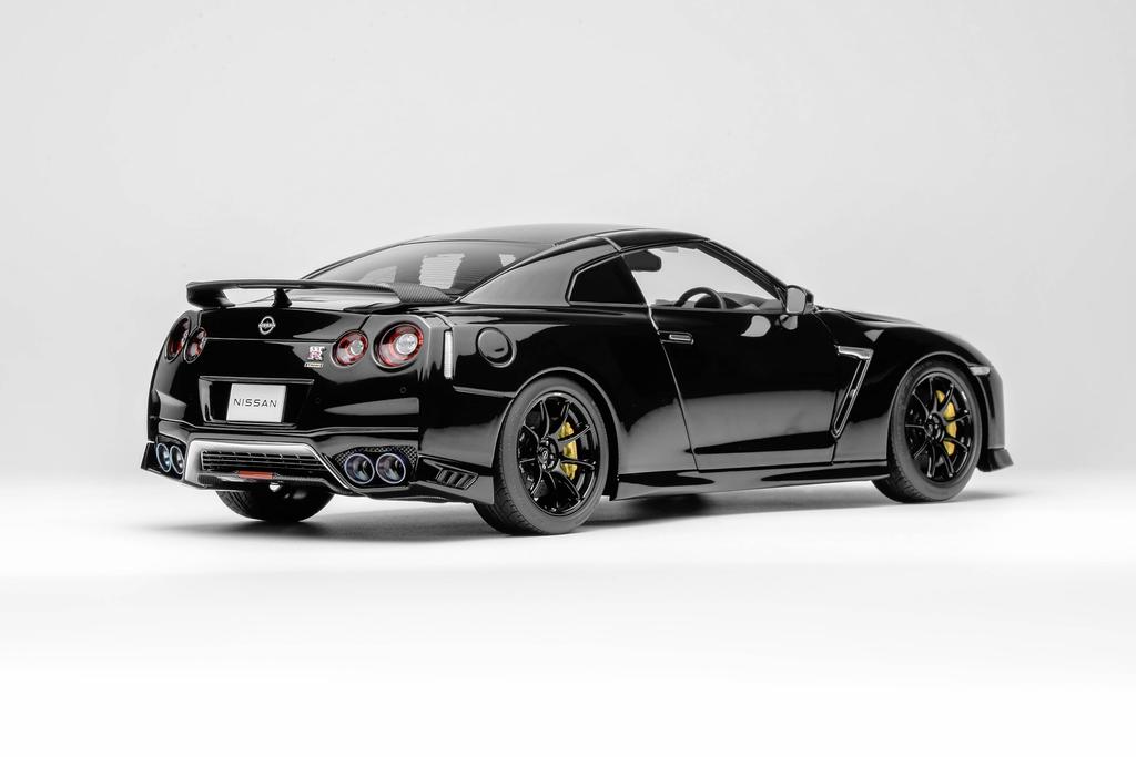 FREESTYLE MOTORHELIX Масштаб Nissan Track Edition Разработано NISMO 2022 Металлик Черный Жемчуг Готовая модель M83519 1/18 GT-R (Р35) T-Spec