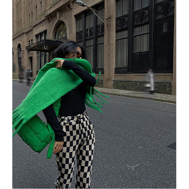 Luxury Cashmere Bright Green Women Solid Scarf Winter Shawl and Wrap Bandana Pashmina Tassel Female Foulard Thick Blanket