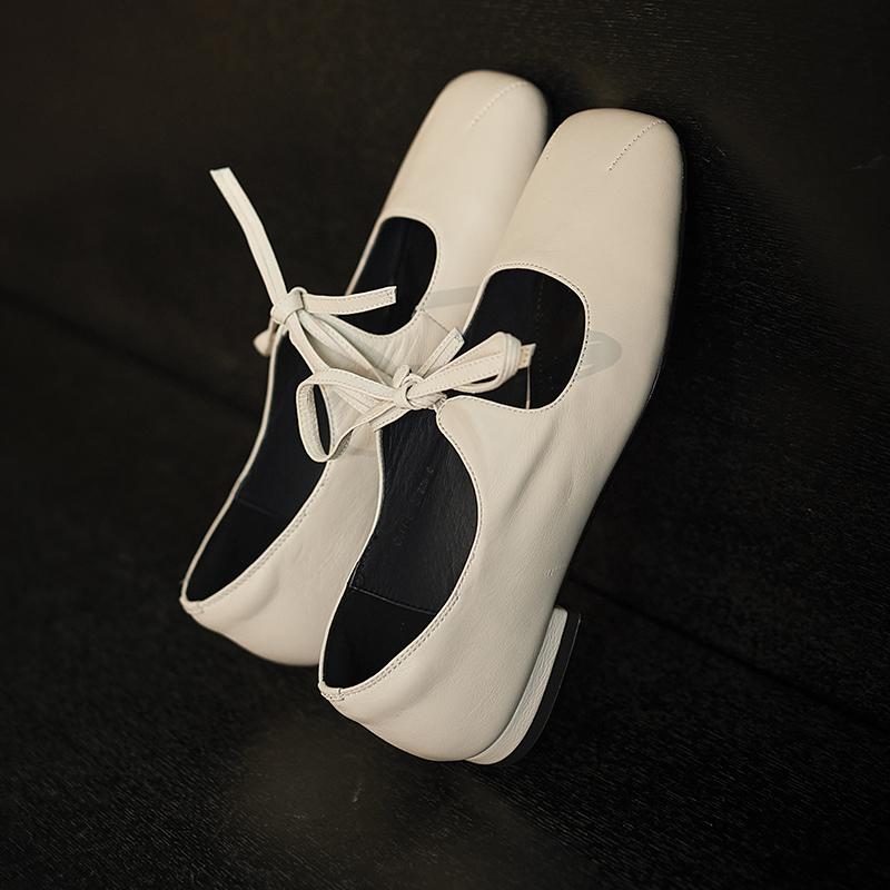 Модные повседневные лоферы из натуральной кожи для женщин, туфли на плоской подошве на шнуровке, на низком каблуке, весенняя обувь 2025, мягкие, для офиса, для платья, размер 34-40, каблук женский