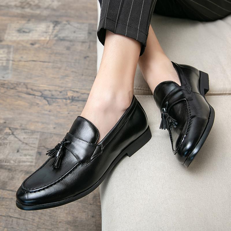 2024 Mens Shoes Classic Tassel Loafers Bottom Leather Gentleman Fashion Slip-on Shoes Business Driving Shoes Handmade Versatile