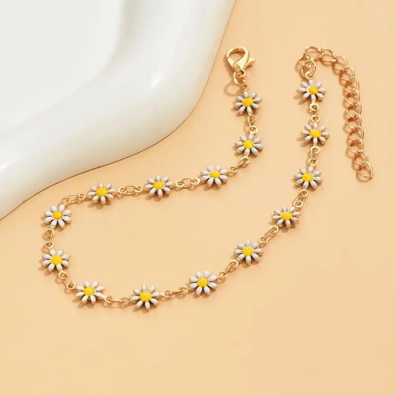 Trendy Chic Daisy Chain Anklet for Women Stylish Yellow Enamel Flower Design Chain Summer Vocation Jewelry Gifts