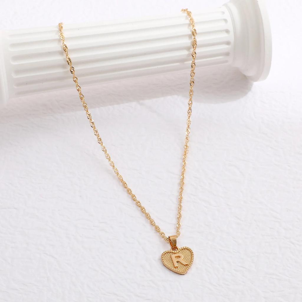 A-Z 26 Initials Name Necklaces Heart Pendant Letter Alphabets Necklace for Women 2023 Female Choker Chains Jewelry Trendy Gifts