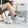 Женские новые модные уличные туфли на платформе, увеличивающие рост, на мягкой подошве, повседневные спортивные туфли