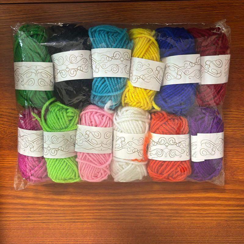 12Pcs Acrylic Yarn Balls Fluffy Soft Knitting Crochet Thread Kit for DIY Handmade Parent-Child Interactive Craft Activities