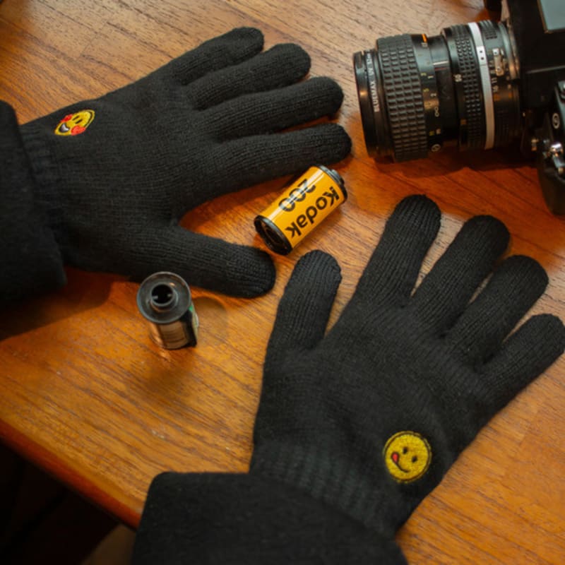 SNOOZY Сердечко Улыбка Вышитые Шерстяные Вязаные Перчатки Черные