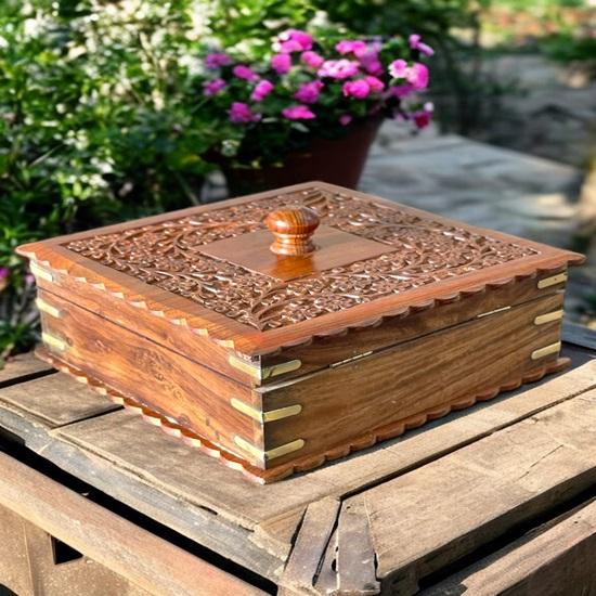 Коробка для сухофруктов из шишама и тикового дерева, 22 см, 4 перегородки, ручная работа, ручная резьба, резная крышка, стеклянная крышка, квадратная форма