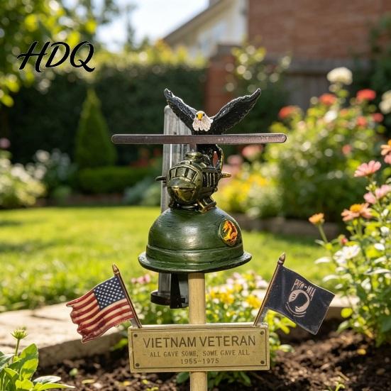 Rain Gauge Outdoor Eagle Airplane Tube Measure with Ground Stake Resin Decorative Tool for Garden Lawn Patio Gift Gardeners