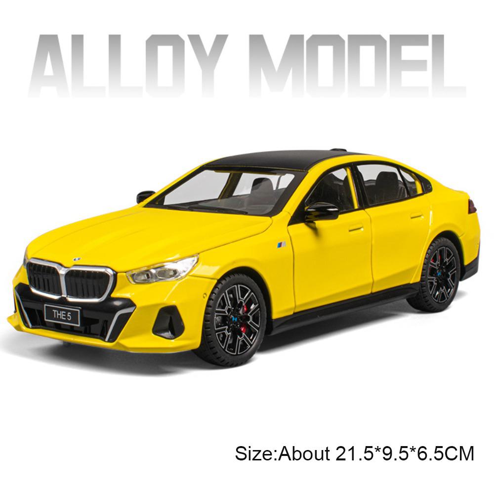 1:24 Scale 530LI M4 Alloy Model Car Toy Metal Body Rubber Tires High Simulation Sports Cars Models for Kids Decorative Item