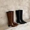 Женская обувь 2024 Сапоги женские до колена Элегантные современные сапоги Женские Швы Острый носок Средний каблук Обувь слипоны Женская