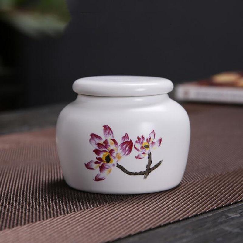 Porcelain White Color Chinese Style Lotus Pattern Sealed Storage Tea Jar Travel Easy to Carry Power Spice Tea Box Teaware