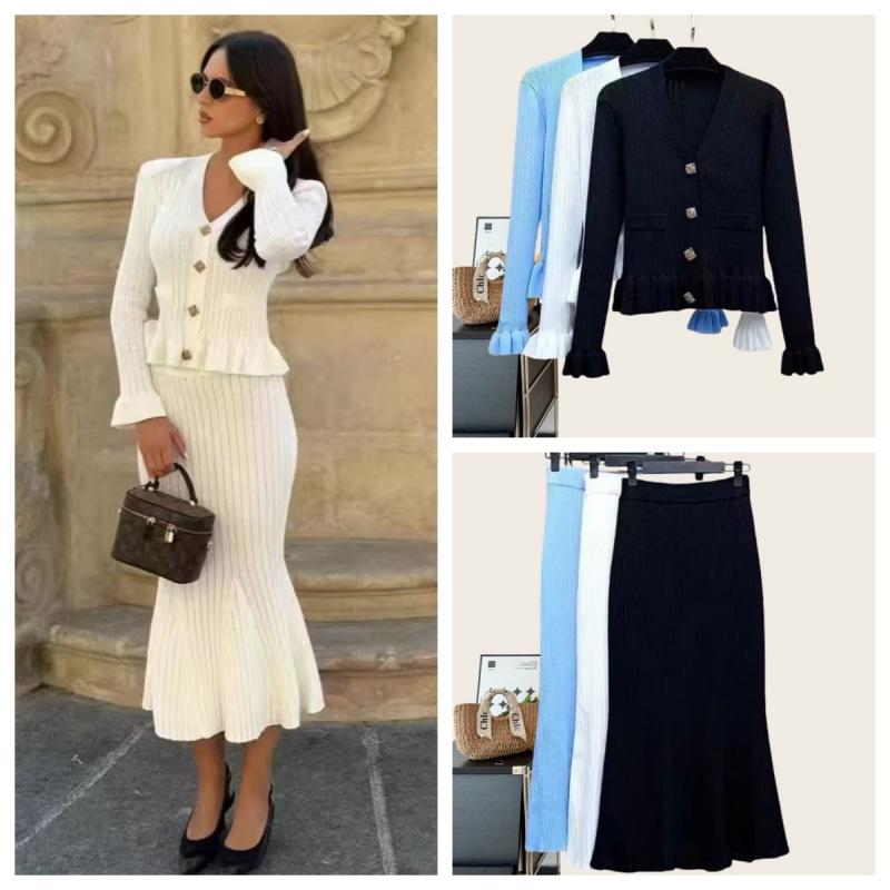 Осень/Зима 2025 Приталенный вязаный топ с рукавами-клеш + Пальто «рыбий хвост»