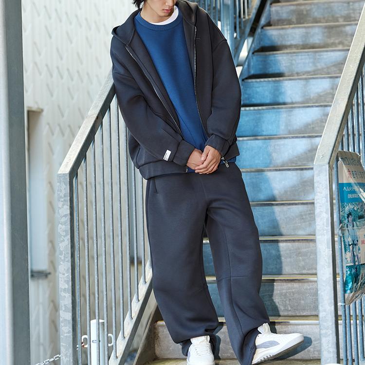 Puma Куртка с капюшоном на молнии серии Black Label с заниженной линией плеча и длинным рукавом. Унисекс куртки 633465-44