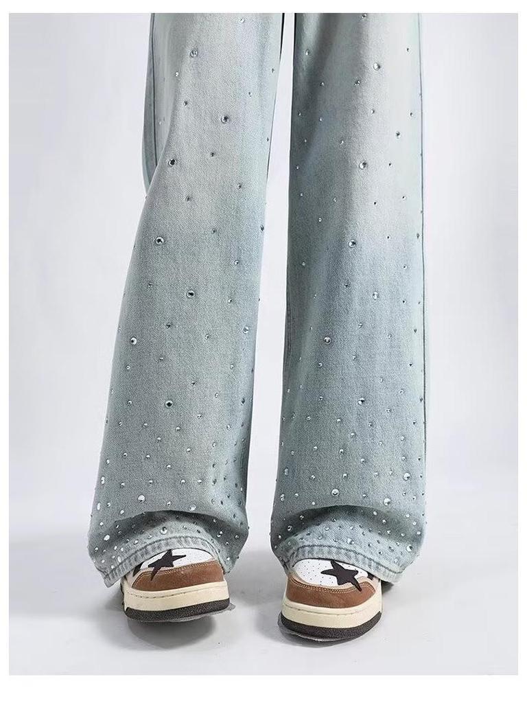 Весна и Осень 2025 Женские Джинсы с Высокой Посадкой, Светлые, Широкие от Бедра: Трендовые Универсальные Стройнящие Прямые Брюки с Дизайном Горячей Отделки.