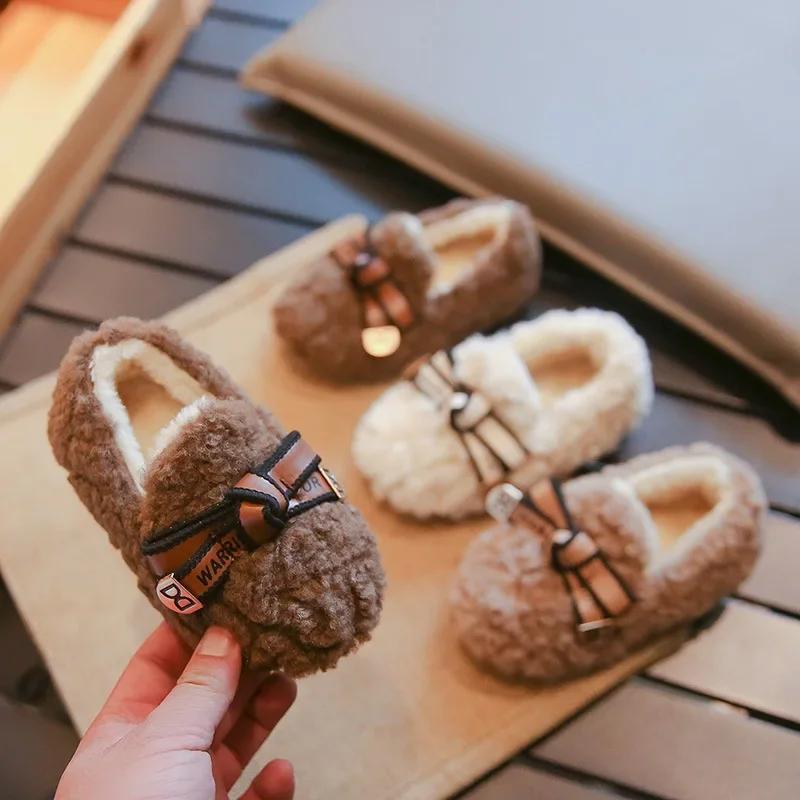 Туфли принцессы для девочек Шикарные теплые детские плюшевые туфли с простым бантом 2024 Осень Зима Новые Мокасины для девочек Повседневные Мягкая подошва