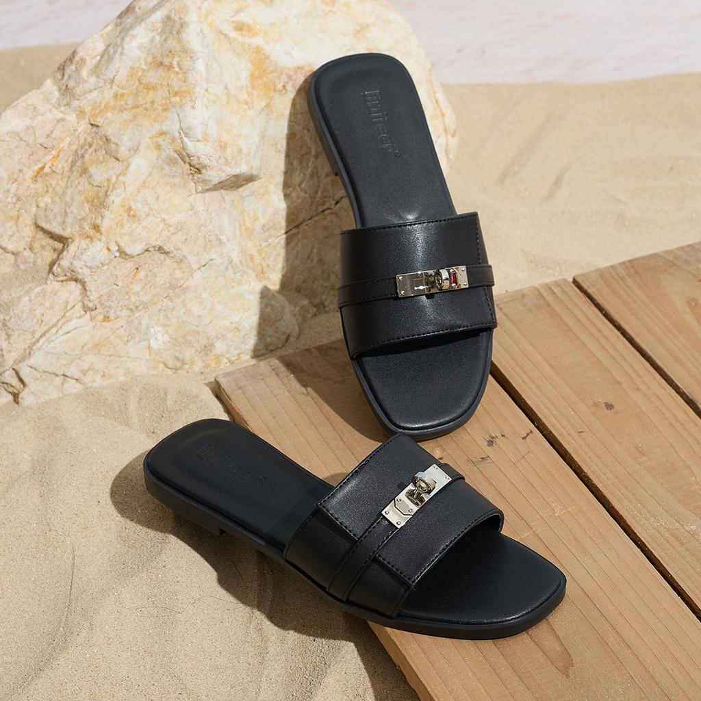 Шлепанцы на плоской подошве женские для улицы 2025 весна и лето новый замок нишевый дизайн римские сандалии фея ветер шлепанцы с одной перемычкой