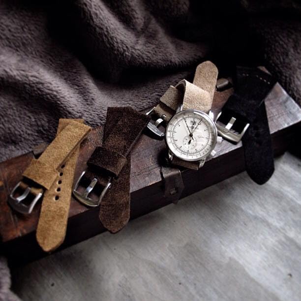 Zeppelin 100 Years Special Edition Watch, Silver Dial, Stainless Steel, Quartz, Dual Time, 42.3mm, German, Men's, Brown, 7640-1N [Parallel Import]