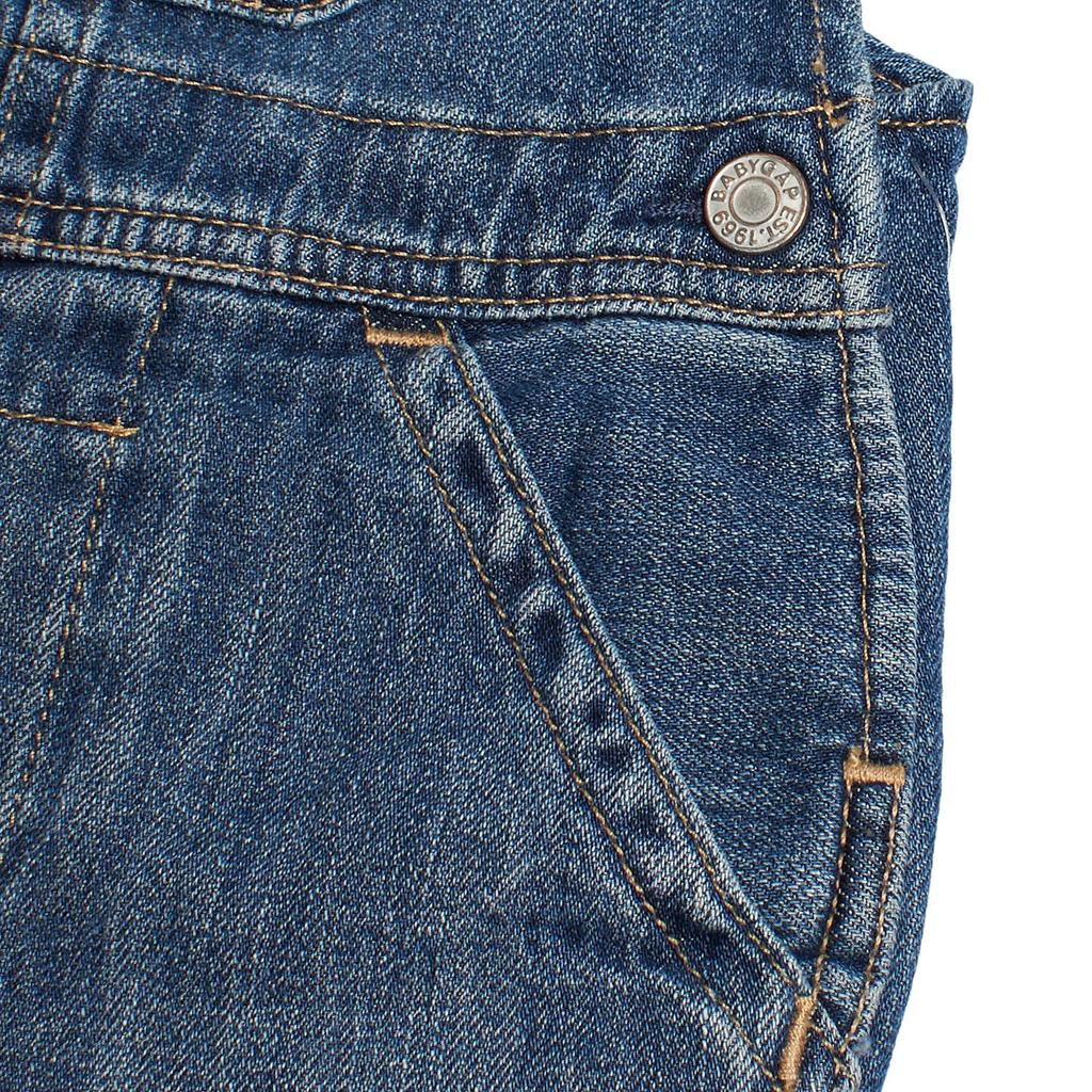 Джинсовый короткий комбинезон 825411 для девочки