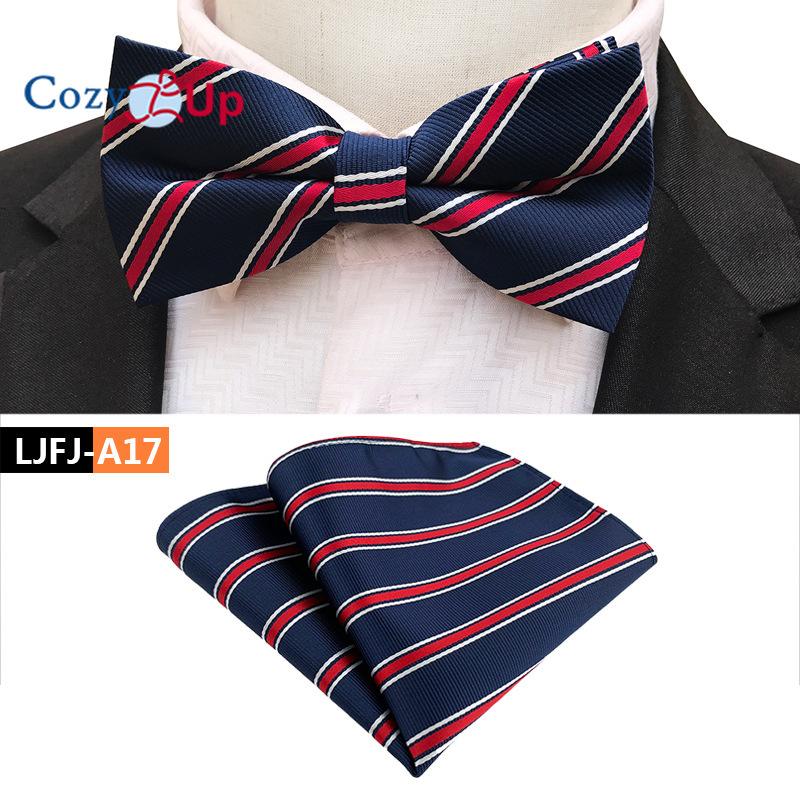 Костюм-двойка с галстуком-бабочкой и нагрудным платком с узором пейсли