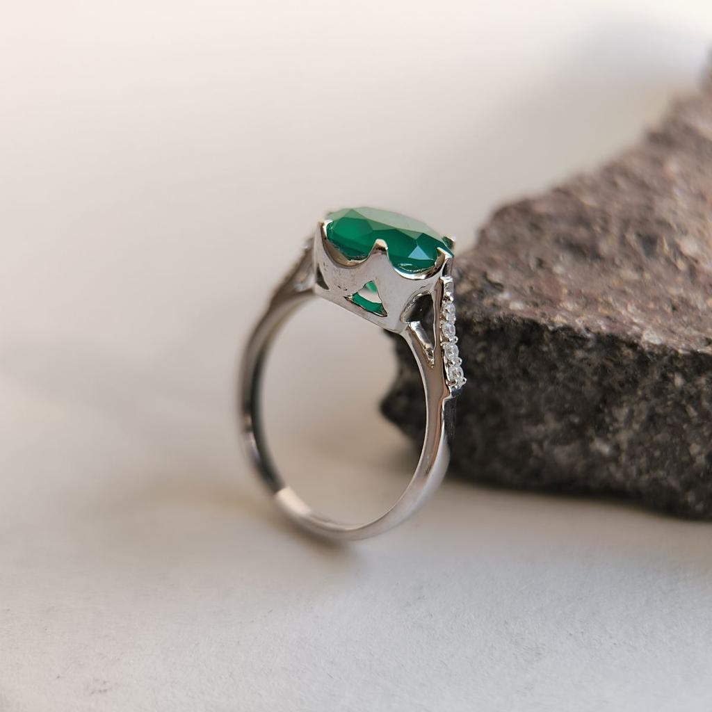 Серебряное кольцо с натуральным агатом 3.664ct, вес изделия 3,55 гр (2189732)