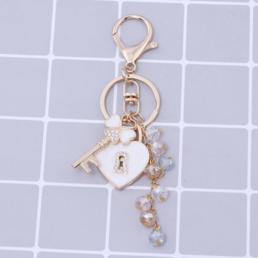 Fashion Heart Lock And Clover Keychain For Stylish Bag Decor With Electroplated Alloy